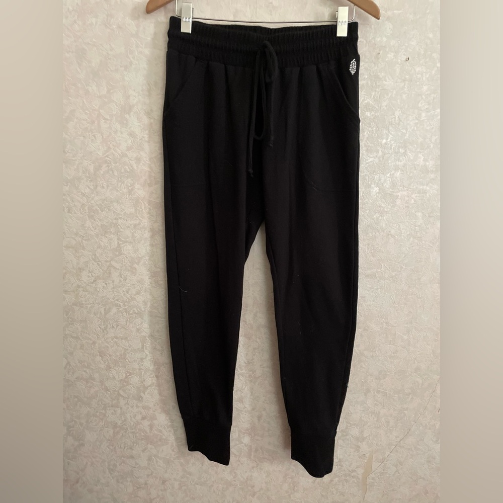 Free People Movement women's medium black sweatpants